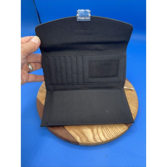 NWOT Kate Spade Iconic Black Nylon Wallet Billfold Zip Around Silver Hardware - Picture 5 of 6